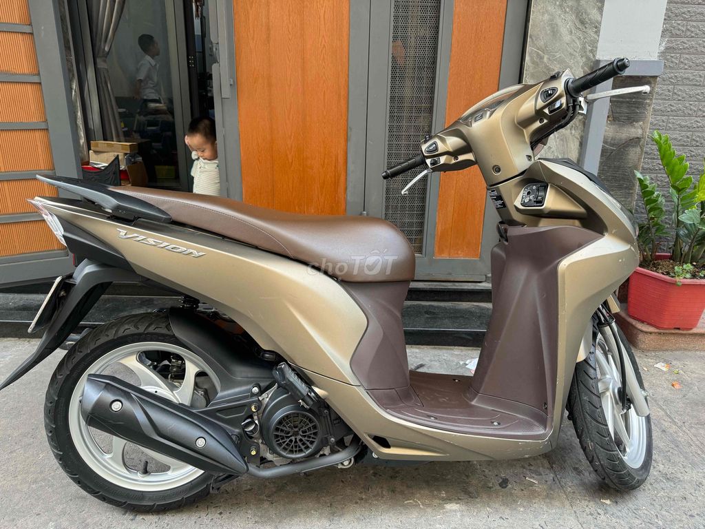 Vision 2018. Mua bán Xe máy tại Quận 1 Tp Hồ Chí Minh được đăng bởi Quân hình 3