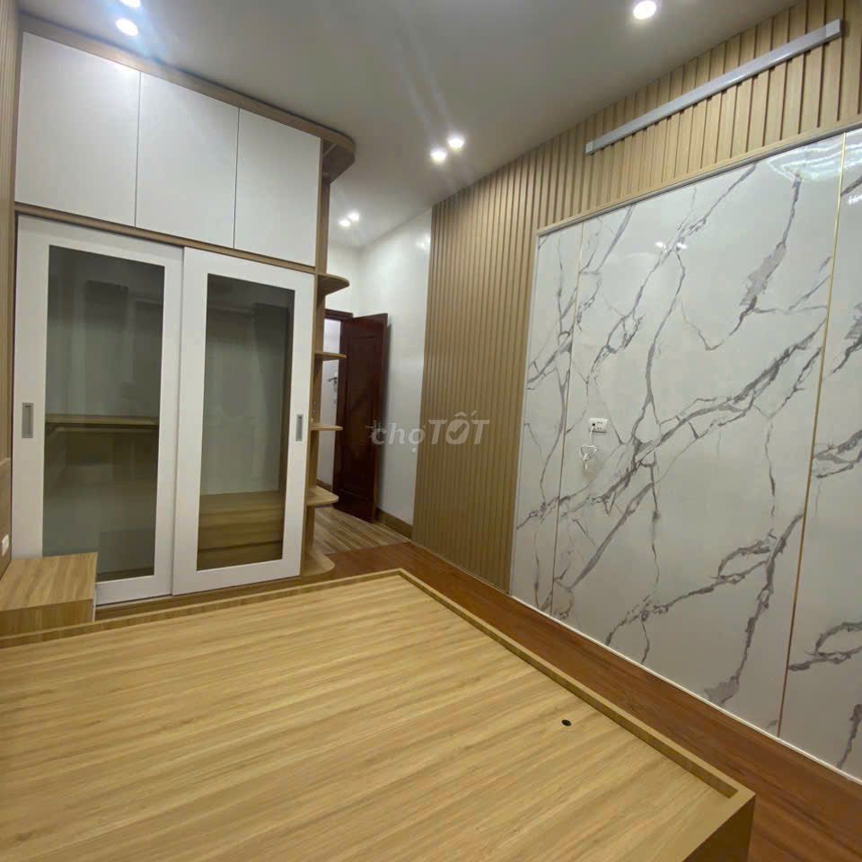 Doãn Kế Thiện-Cầu Giấy 36m2, 5 tầng dân xây 7.89 tỷ. Mua bán nhà ở tại Quận Cầu Giấy Hà Nội được đăng bởi Hoàng Thị Vinh hình 1