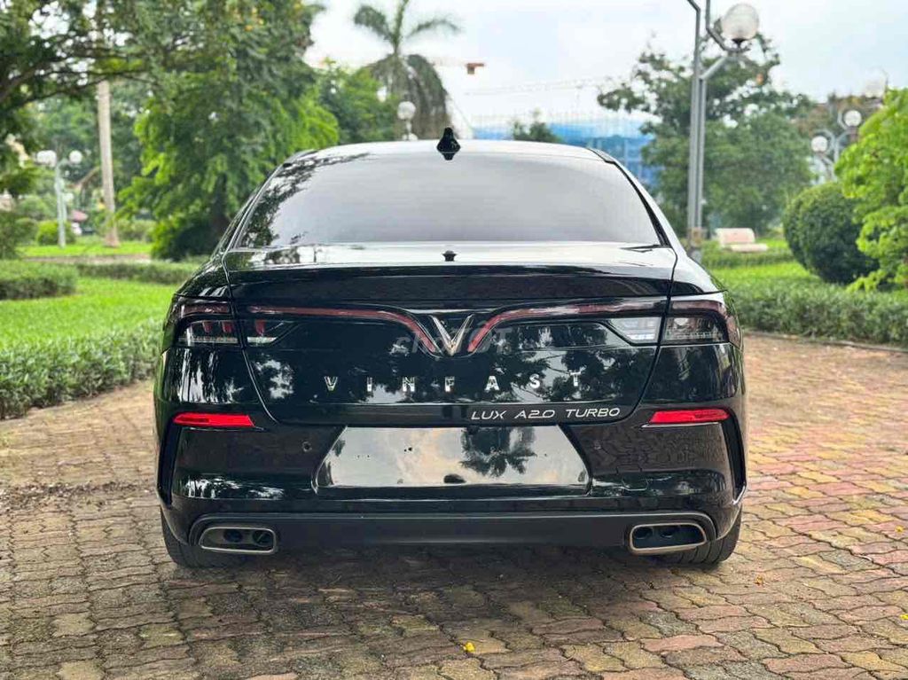VinFast Lux A2.0 plus 2022 - 30000 km. Mua bán Ô tô tại Quận Thanh Xuân Hà Nội được đăng bởi Cường Auto 266 hình 4