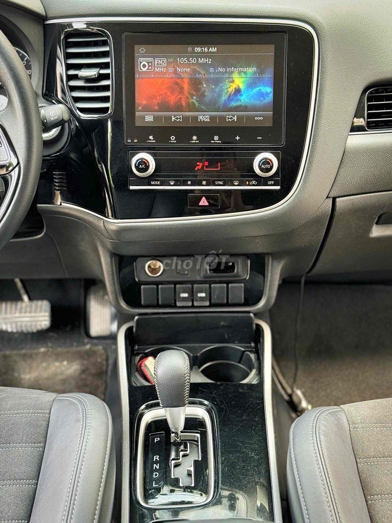 Mitsubishi Outlander 2022 2.0 CVT - 50000 km. Mua bán Ô tô tại Quận Cầu Giấy Hà Nội được đăng bởi Thái Hoàng Long Auto hình 11