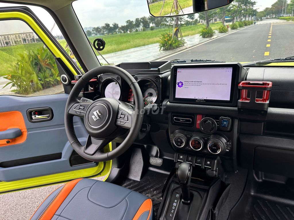Suzuki Jimny 2024 Jimny tiêu chuẩn - 2700 km. Mua bán Ô tô tại Thành phố Thủ Đức Tp Hồ Chí Minh được đăng bởi Công Phan Hữu Tuấn hình 4