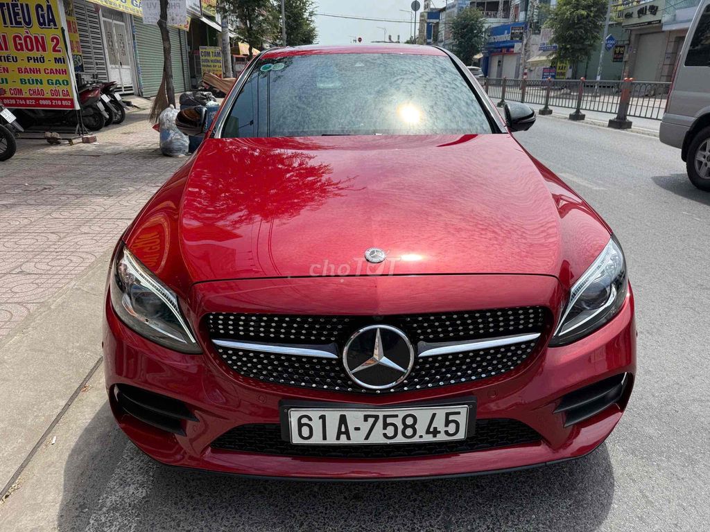 Mercedes Benz C Class 2020 C300 AMG - 30000 km