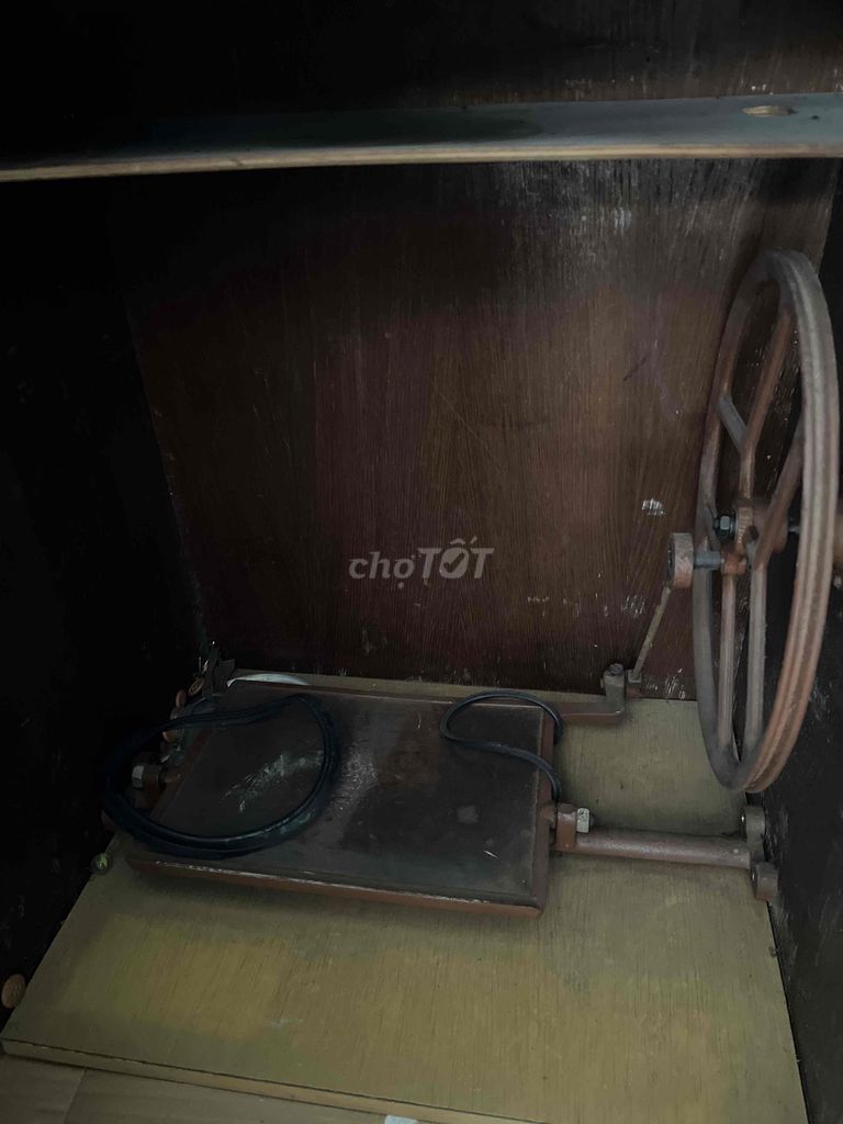 Thanh lý máy may cổ Tiệp khắc cho ai có nhu cầu