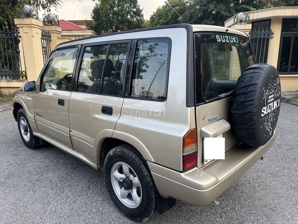 Suzuki Vitara JLX 2004 1.6L MT 4WD песочный