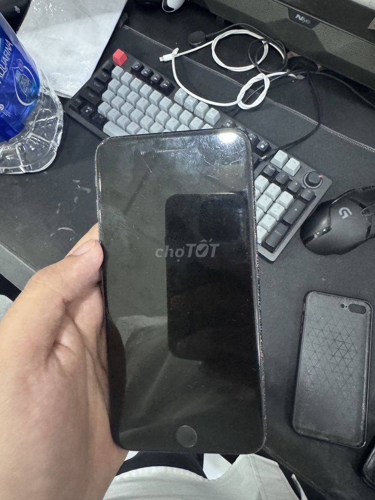 Apple iPhone 7 Plus 64GB Đen Đã dùng. Mua bán Điện thoại tại Thành phố Tân An Long An được đăng bởi Thanh Tùng Nguyễn hình 1
