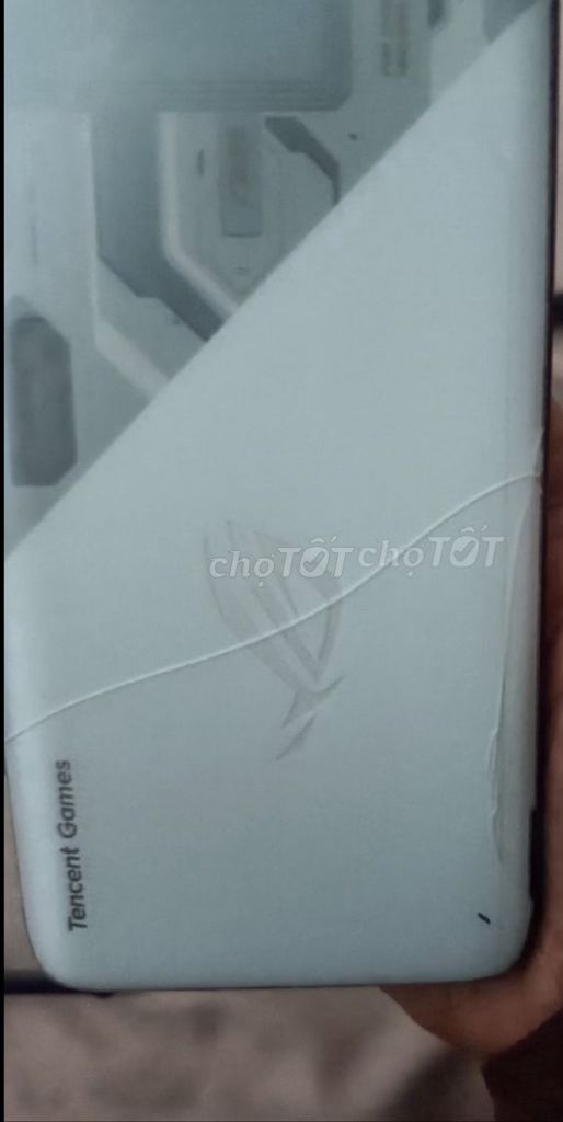 ROG Phone 7 series 256GB Trắng Nứt lưng. Mua bán Điện thoại tại Huyện Long Thành Đồng Nai được đăng bởi Phạm Thường hình 1