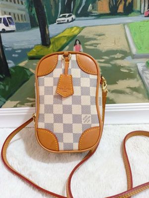 Túi LV đeo chéo Unisex. Mua bán Túi xách tại Huyện Cai Lậy Tiền Giang được đăng bởi Phạm Ánh thanh lý hàng hiệu