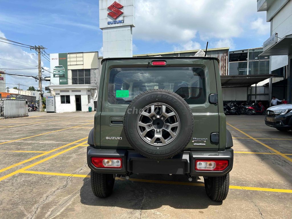 Suzuki Jimny 2024 photo 4