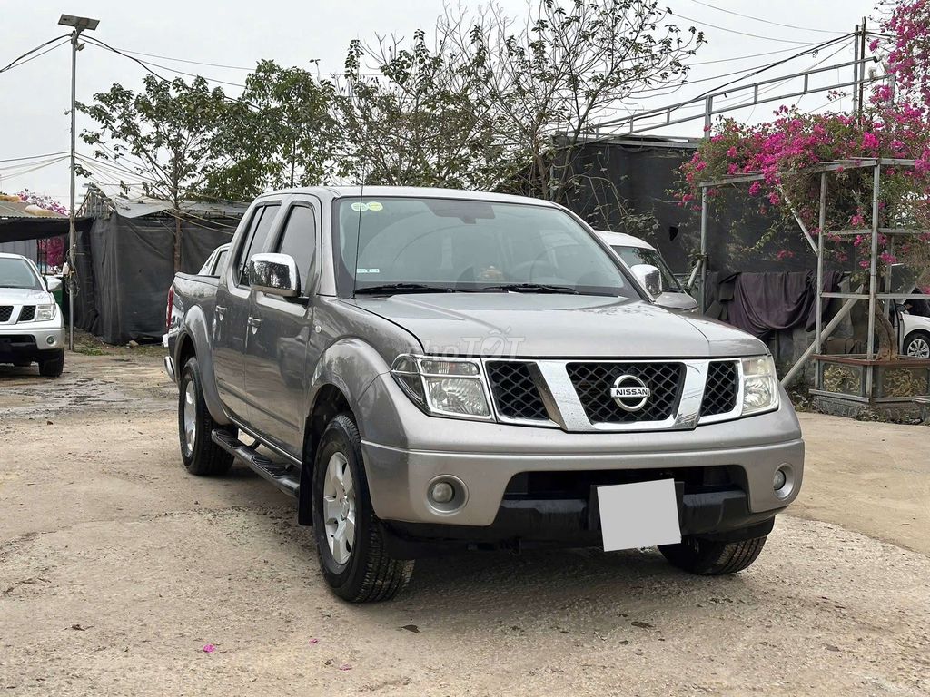 Nissan Navarra 2012 photo 2