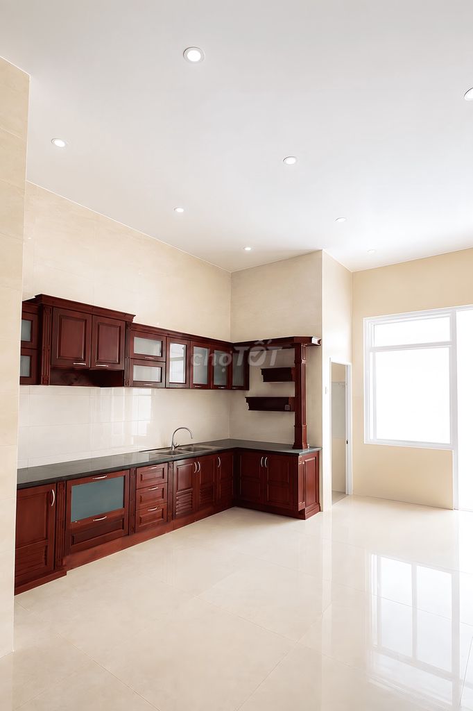 Bán nhà mặt tiền đường trần hưng đạo, trung tâm tp. quy nhơn. Bán nhà mặt tiền đường trần hưng đạo, trung tâm tp. quy nhơn.