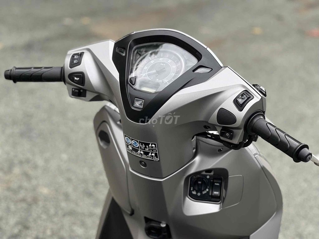 ❤️ Lead 125 4val đời 2024 odo 5000km bstp 9chủ. Mua bán Xe máy tại Quận 11 Tp Hồ Chí Minh được đăng bởi Hưng Từ hình 4