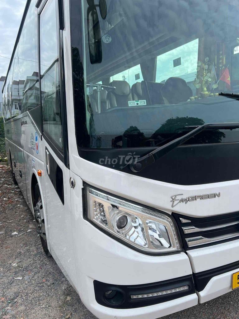 Evergreen Sky Cloud 29 chỗ Trắng Mới. Mua bán Phương tiện khác tại Quận Bình Tân Tp Hồ Chí Minh được đăng bởi tài hình 2