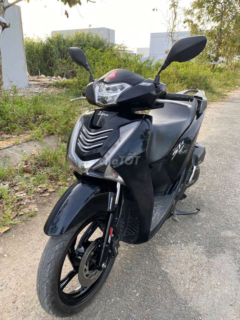 Honda SH 125 CBS 2018 Đen. Mua bán Xe máy tại Quận Cái Răng Cần Thơ được đăng bởi Nguyễn Chí đinh  hình 2