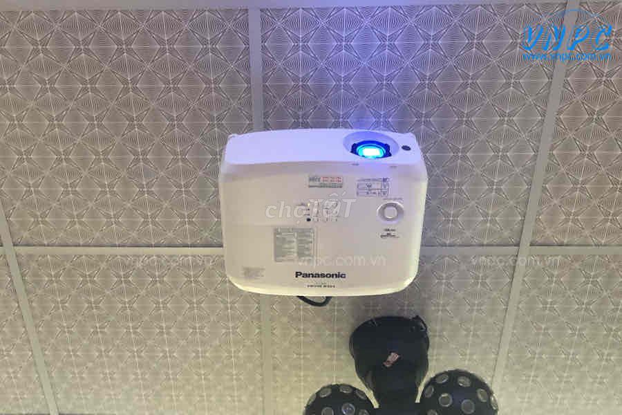 Máy chiếu Panasonic 3LCD. Mua bán Đồ dùng văn phòng tại Thành phố Vũng Tàu Bà Rịa - Vũng Tàu được đăng bởi MÁY CHIẾU VŨNG TÀU hình 1