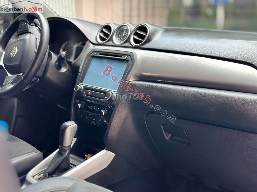 Xe Suzuki Vitara 1.6 AT 2017 - 435 Triệu. Mua bán Ô tô tại Quận Cầu Giấy Hà Nội được đăng bởi Thanh Tùng hình 2