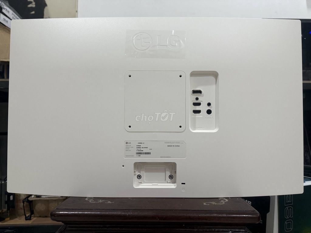 Màn hình LG 27UP600K 27 inch 4K 99%. Mua bán Phụ kiện (Màn hình, Chuột...) tại Huyện Nam Đàn Nghệ An được đăng bởi Nam hình 1
