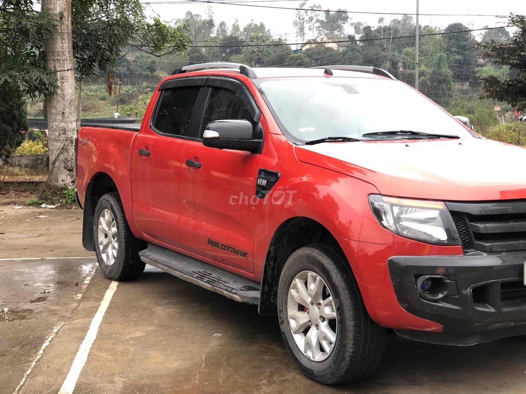 Ford Ranger 2015 Wildtrak 3.2 4x4 AT - 15000 km