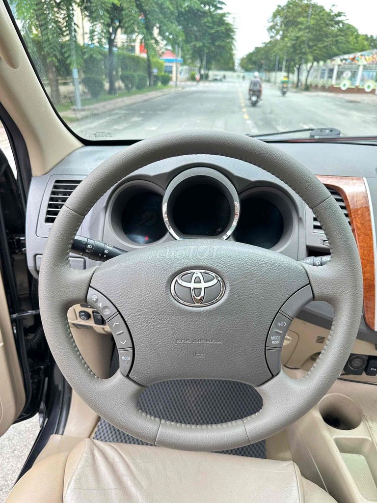Toyota Fortuner 2010 2.7V 4x4 AT -. Mua bán Ô tô tại Quận 1 Tp Hồ Chí Minh được đăng bởi AUTO 380 hình 6