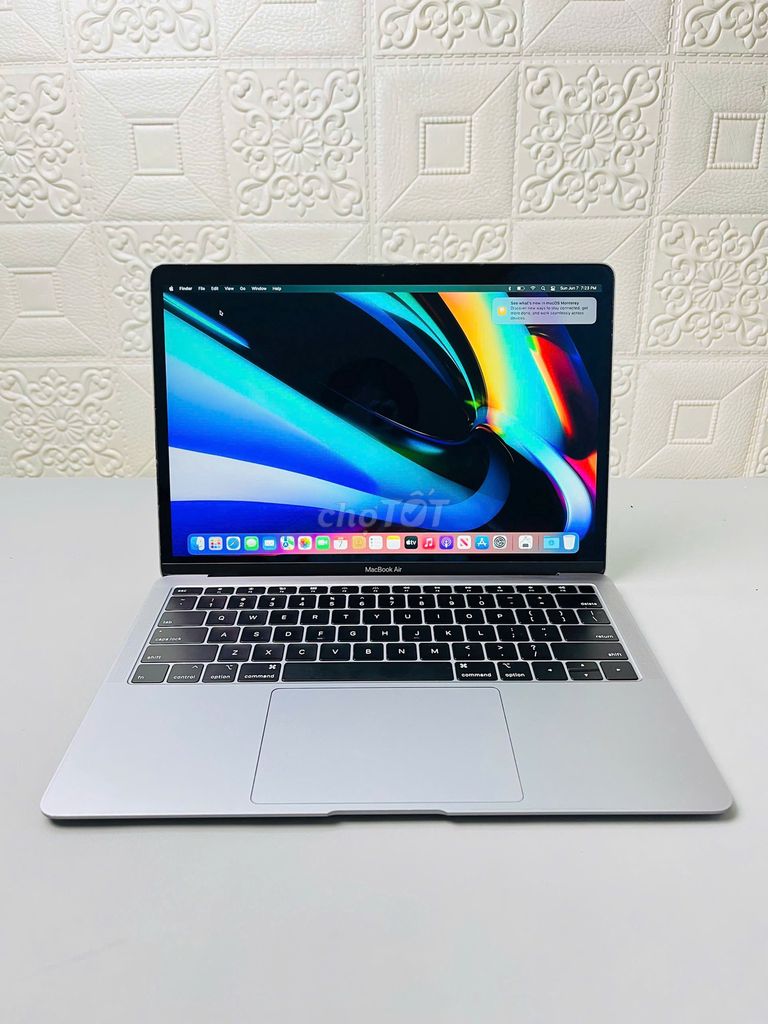 Apple MacBook Air 2019 i5/8GB/128GB/13.3" 2K. Mua bán Laptop tại Quận 10 Tp Hồ Chí Minh được đăng bởi Kim Ngân hình 1
