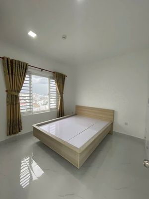 Cao ôc Đặng Văn Ngữ, PN: 2p ngủ, full NT, cọc 1 tháng, 12tr/th