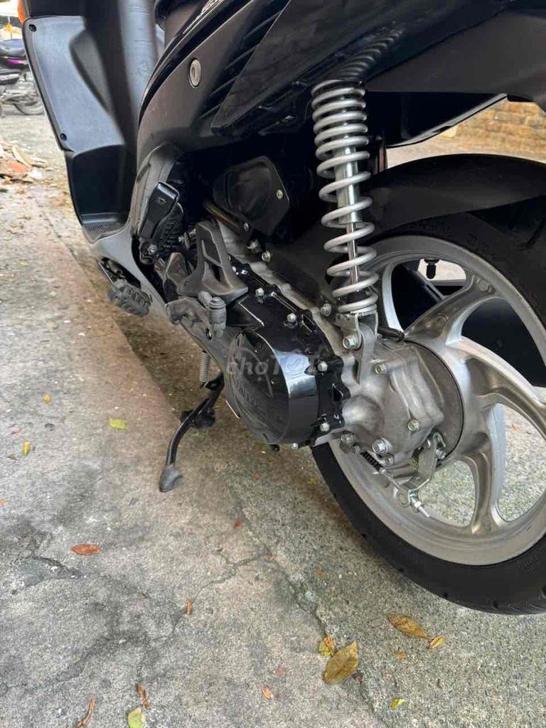 Honda Click 110cc màu Đen BSTP 9C. Mua bán Xe máy tại Quận 11 Tp Hồ Chí Minh được đăng bởi Huy Huy hình 3