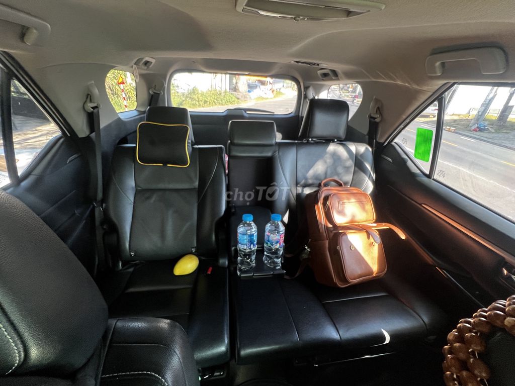 Toyota Fortuner 7 мест белого цвета