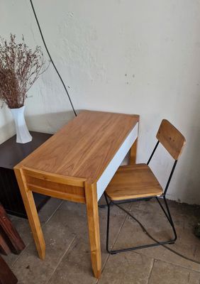 Bàn trang điểm (làm việc) (Gốc 2.100.000đ). Mua bán Bàn ghế tại Thành phố Thủ Đức Tp Hồ Chí Minh được đăng bởi Thanh Sang