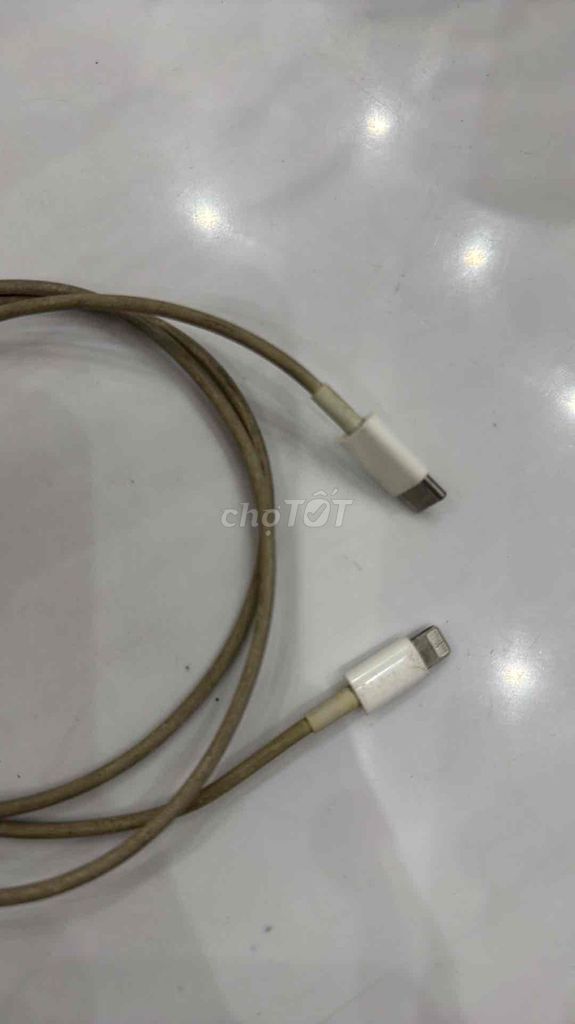 Dây sạc iPhone Nhựa Trắng. Mua bán Phụ kiện (Màn hình, Chuột...) tại Thành phố Thủ Dầu Một Bình Dương được đăng bởi Mr Truong hình 1