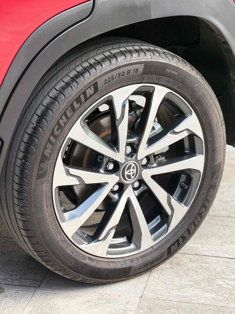 Corolla Cross 2024 Model 2025 1.8V Đỏ 1 Vạn Km. Mua bán Ô tô tại Quận Cầu Giấy Hà Nội được đăng bởi Vũ Kiên hình 11