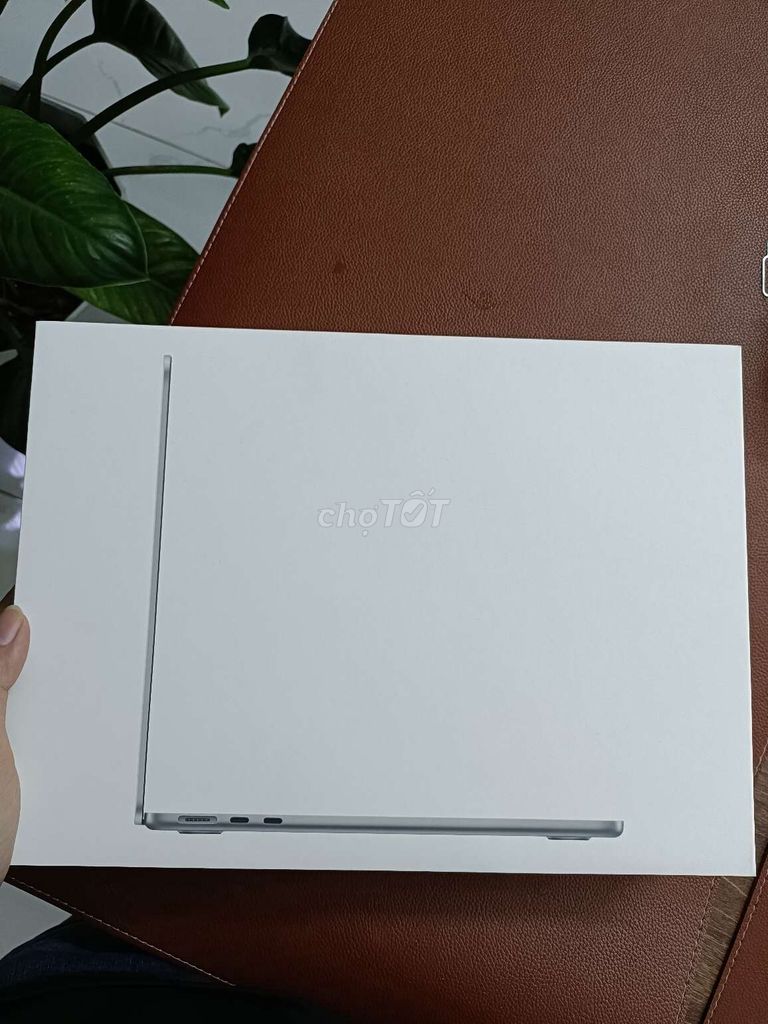 Macbook Air M3 13inch 8/256GB Gray new seal FPT