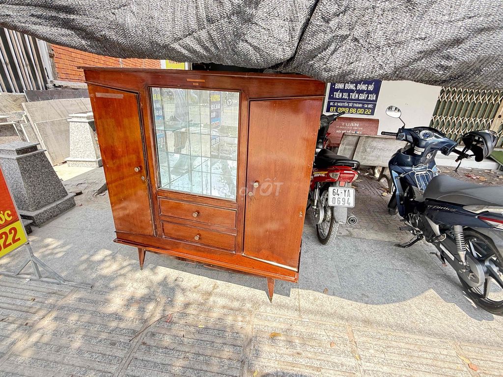 Tủ búp phê gỗ màu nâu. Mua bán Tủ, kệ gia đình tại Thành phố Sa Đéc Đồng Tháp được đăng bởi Tuấn cầm Đồ hình 1