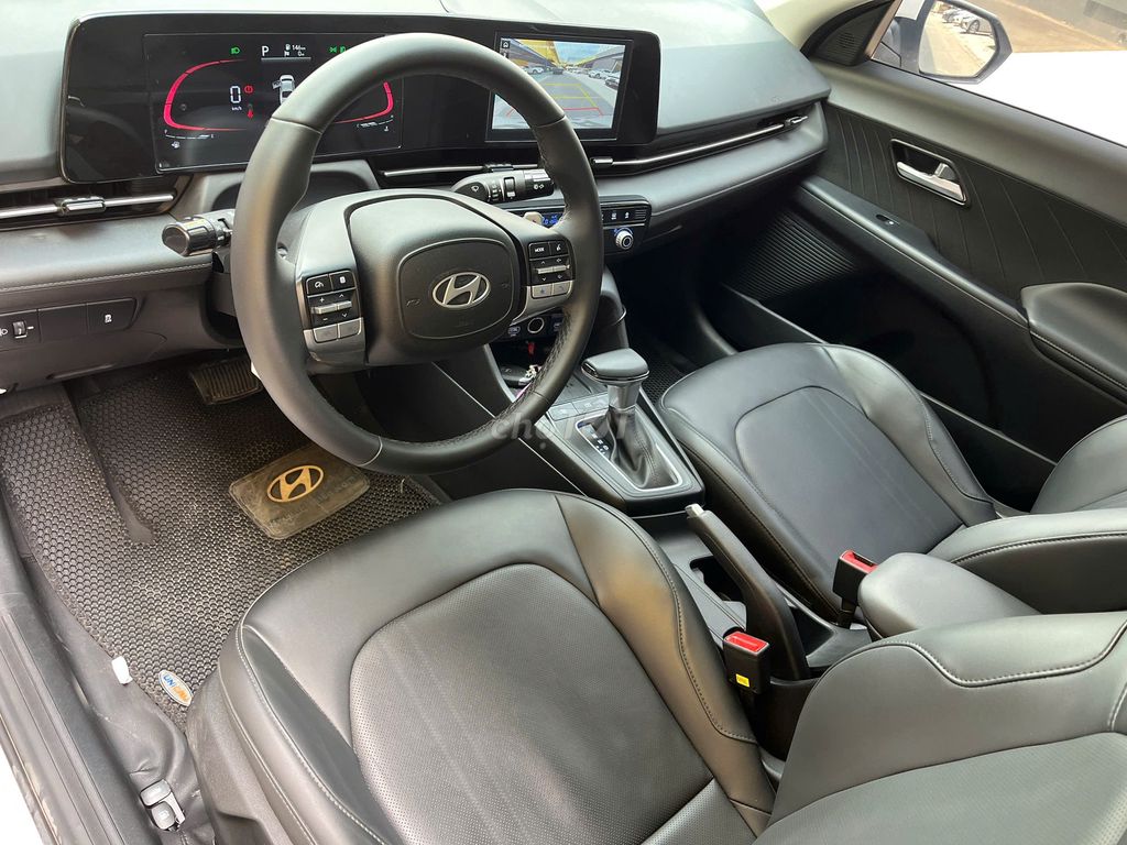 HYUNDAI ACCENT CAO CẤP 2024 GIA ĐÌNH LƯỚT VAY 75%. Mua bán Ô tô tại Quận 6 Tp Hồ Chí Minh được đăng bởi Hiếu hình 17