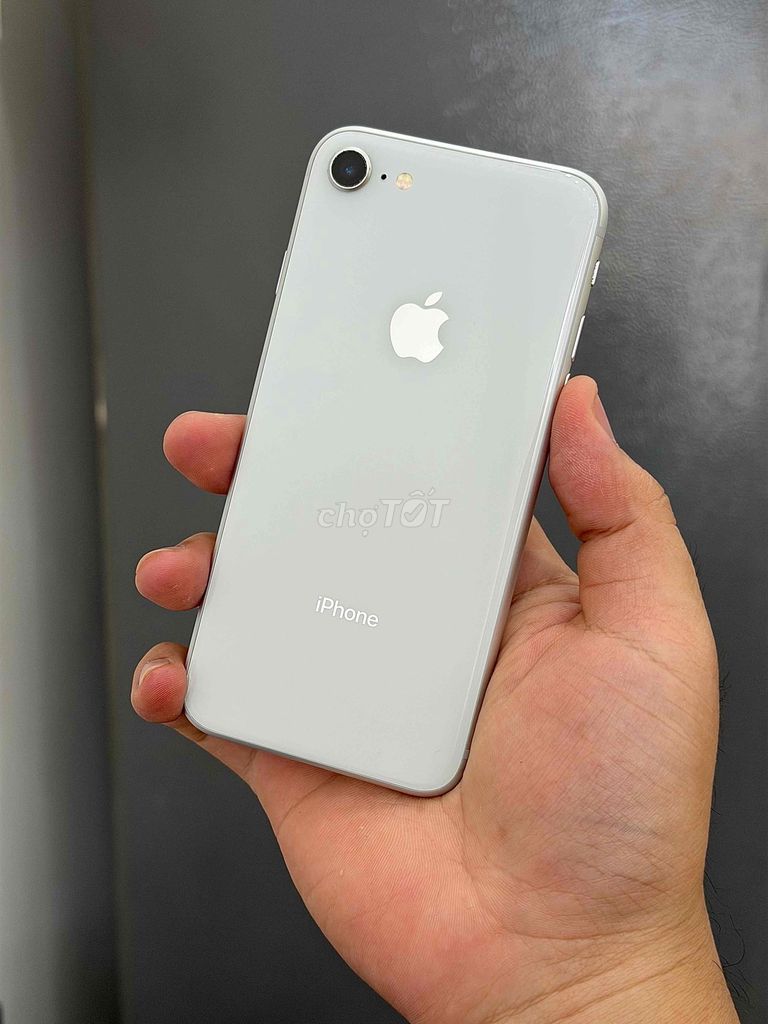 Apple iPhone 8 64GB Trắng 99% Quốc Tế. Mua bán Điện thoại tại Quận Ninh Kiều Cần Thơ được đăng bởi Cầm Đồ Tấn Lợi hình 1