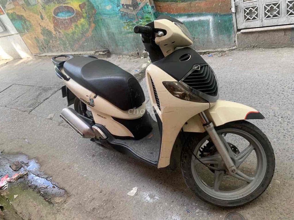 Хонда SH 150i 2006 Белая итальянская