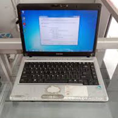 laptop Toshiba L510,core i3,, ram 4Gb cũ
