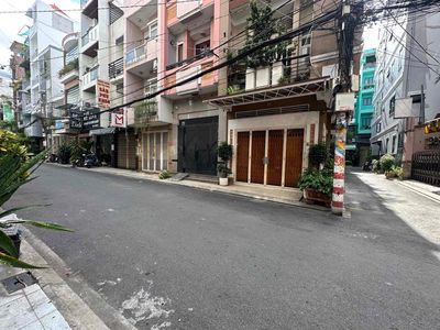 Townhouse 65.3 m² · 5 bed · Đường Nguyễn Bặc