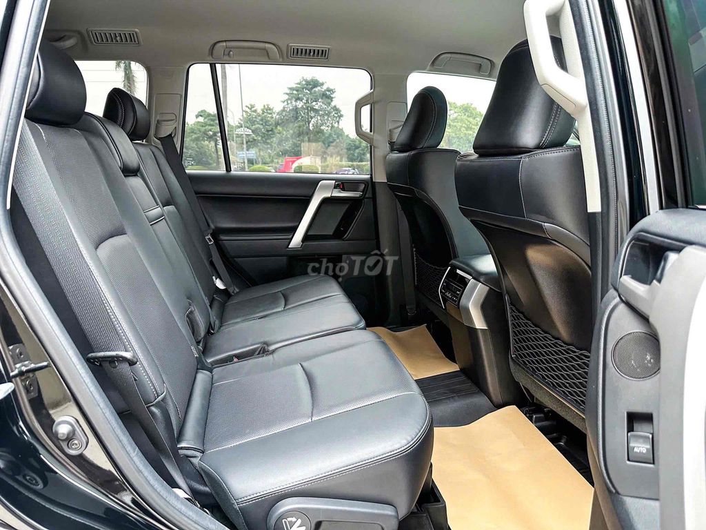 Toyota Land Cruiser Prado VX 2.7 sx 2023 màu Đen. Mua bán Ô tô tại Quận Cầu Giấy Hà Nội được đăng bởi Cao Quý hình 17