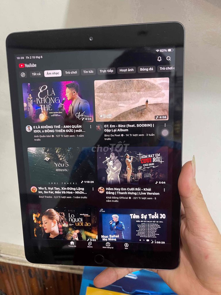 Apple iPad Gen 8 kvt máy dùng ok mạnh. Mua bán Máy tính bảng tại Quận Hải Châu Đà Nẵng được đăng bởi phan văn hiệp hình 1