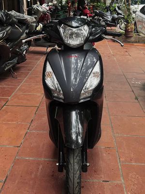 Vision 2020 bản sporty , liên hệ ở mô tả. Mua bán Xe máy tại Quận Hoàng Mai Hà Nội được đăng bởi Binh Le