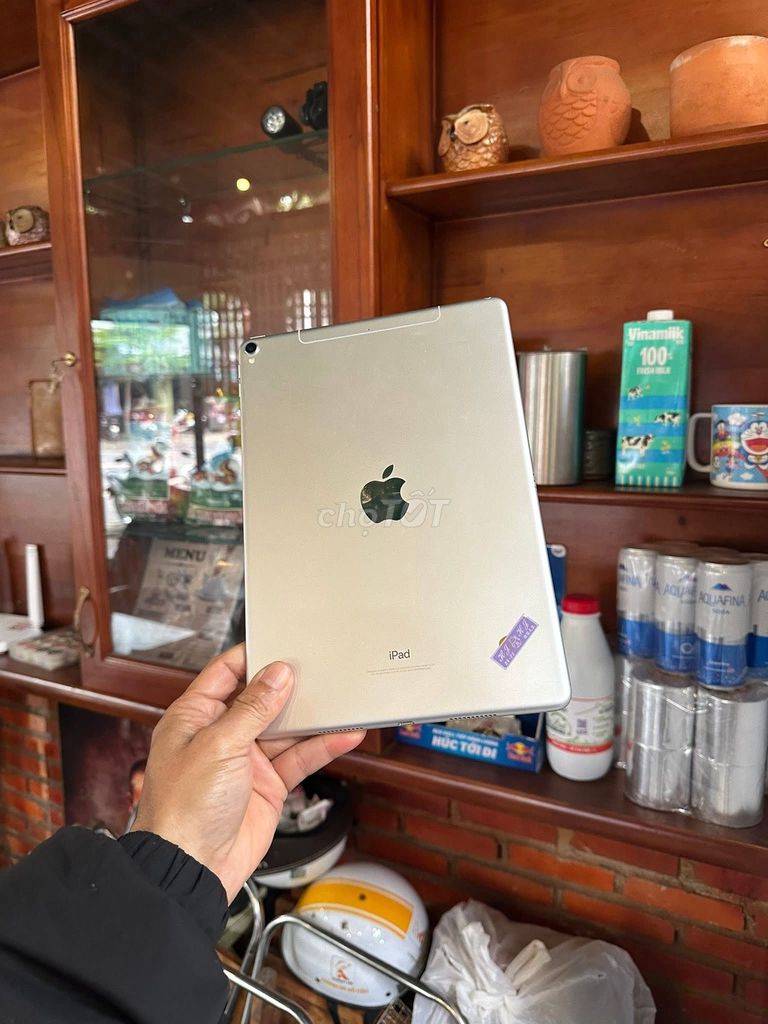 Apple iPad Pro 10.5 64GB. Mua bán Máy tính bảng tại Thành phố Buôn Ma Thuột Đắk Lắk được đăng bởi phuoc hình 1