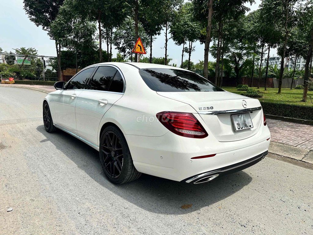 Mercedes Benz E Class 2017 E250 - 7 vạn 🔥🔥🔥. Mua bán Ô tô tại Quận Gò Vấp Tp Hồ Chí Minh được đăng bởi Ô Tô Cũ hình 10