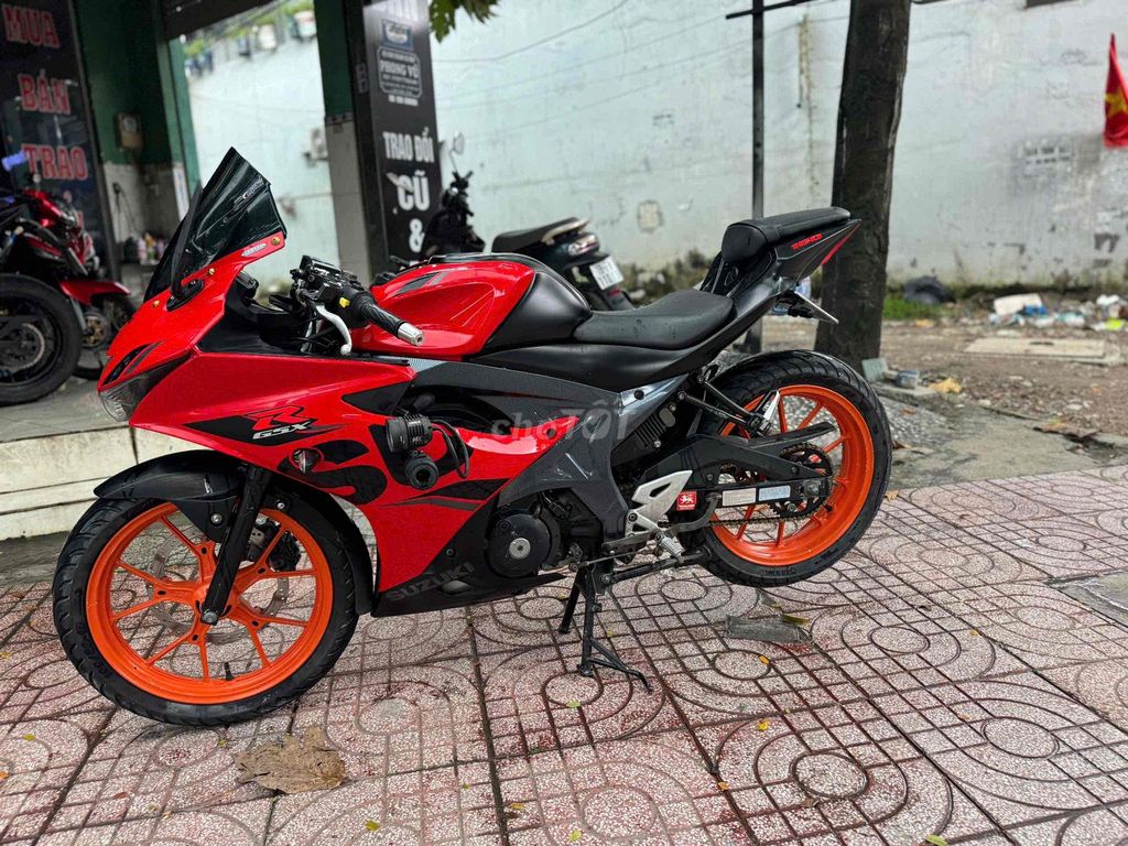 Suzuki S150 2017 chính chủ biển số 76. Mua bán Xe máy tại Huyện Bình Chánh Tp Hồ Chí Minh được đăng bởi Phong Vũ hình 4