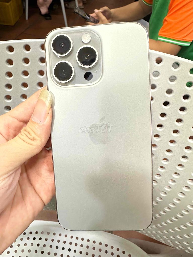 Apple iPhone 15 Pro Max 256GB Bạc. Mua bán Điện thoại tại Quận 8 Tp Hồ Chí Minh được đăng bởi Dương văn Nam hình 1