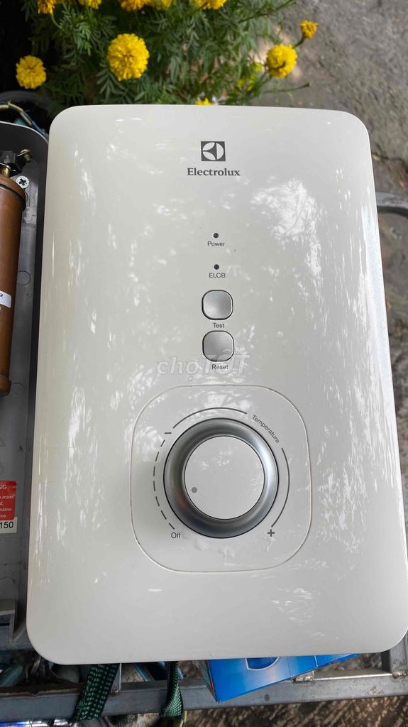 máy tắm electrolux k bơm