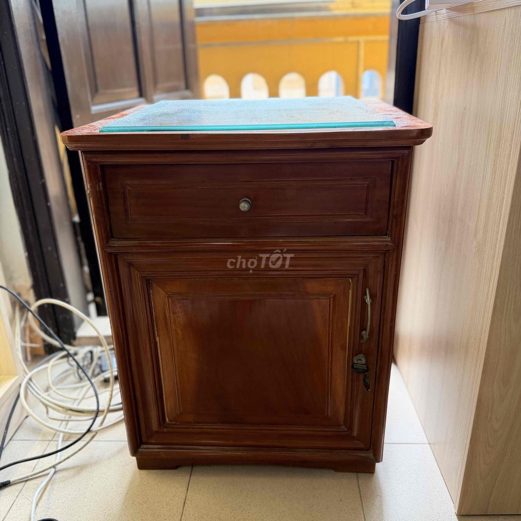 Tủ đầu giường Gỗ tự nhiên Nâu 45cm. Mua bán Tủ, kệ gia đình tại Quận Thanh Xuân Hà Nội được đăng bởi Hoàng Liên hình 1