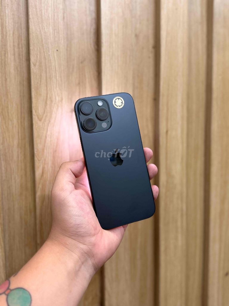 Apple iPhone 16 Pro Max 256GB Đen Chính hãng. Mua bán Điện thoại tại Quận Đống Đa Hà Nội được đăng bởi  HT Mobie Trả góp nợ xáu bao duyệt hình 1