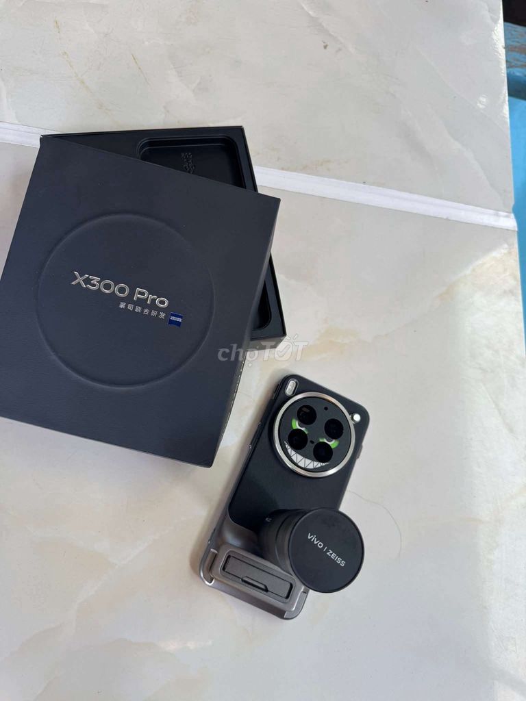 Vivo X300 Pro 12GB/256GB Bạc. Mua bán Điện thoại tại Huyện Củ Chi Tp Hồ Chí Minh được đăng bởi Đạo Phong hình 1