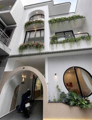 Nhà phố 60 m² · 3 PN · Đường Lê Hồng Phong