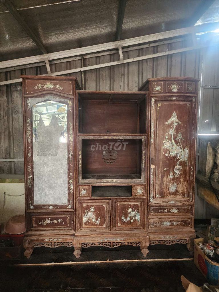 Tủ trang trí Gỗ Cổ điển Nâu. Mua bán Tủ, kệ gia đình tại Quận Long Biên Hà Nội được đăng bởi Sơn Nội Thất hình 1