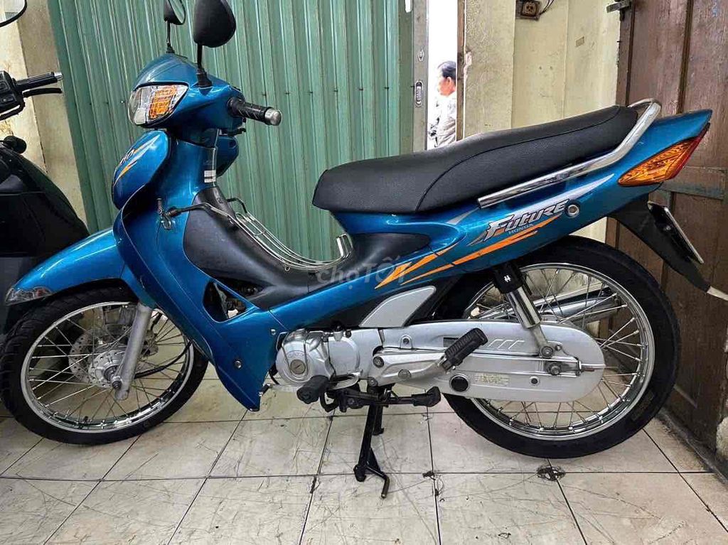 Future 2001. đầu nồi zin 100%. BSTP 1 đời chủ. Mua bán Xe máy tại Quận Bình Thạnh Tp Hồ Chí Minh được đăng bởi Lê Nhân hình 4
